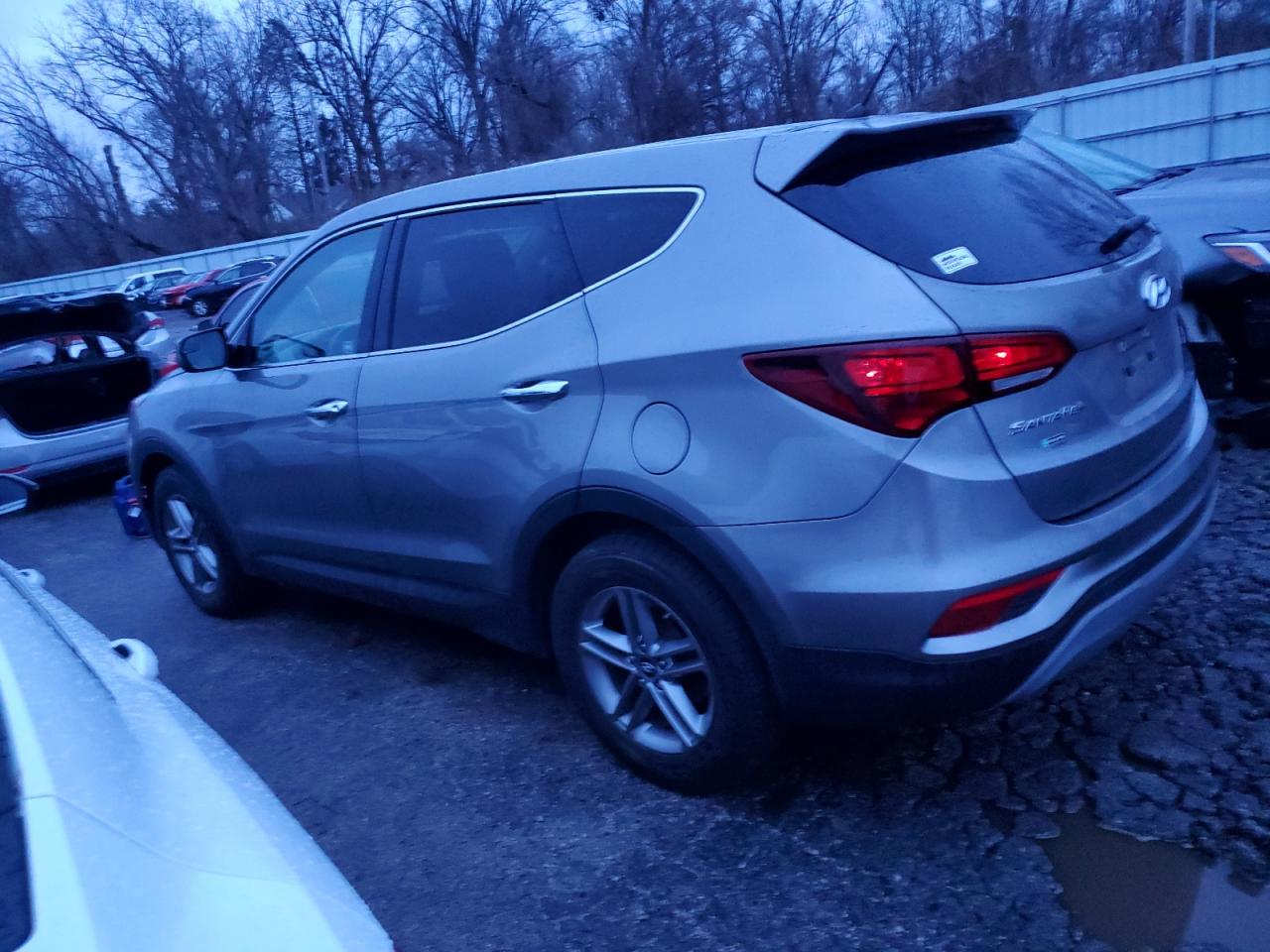 Image 2 of 2018 HYUNDAI SANTA FE SPORT  2018 with VIN 5NMZTDLBXJH091590