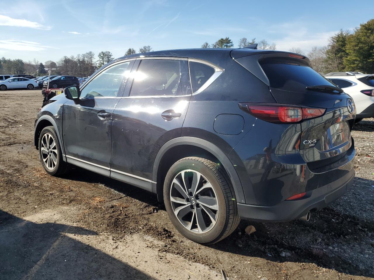 Image 2 of 2022 MAZDA CX-5 PREMIUM PLUS 2022 with VIN JM3KFBEM4N0524426