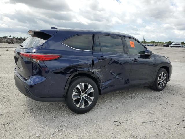 Image 3 of 2022 TOYOTA HIGHLANDER XLE 2022 with VIN 5TDGZRAH0NS544628