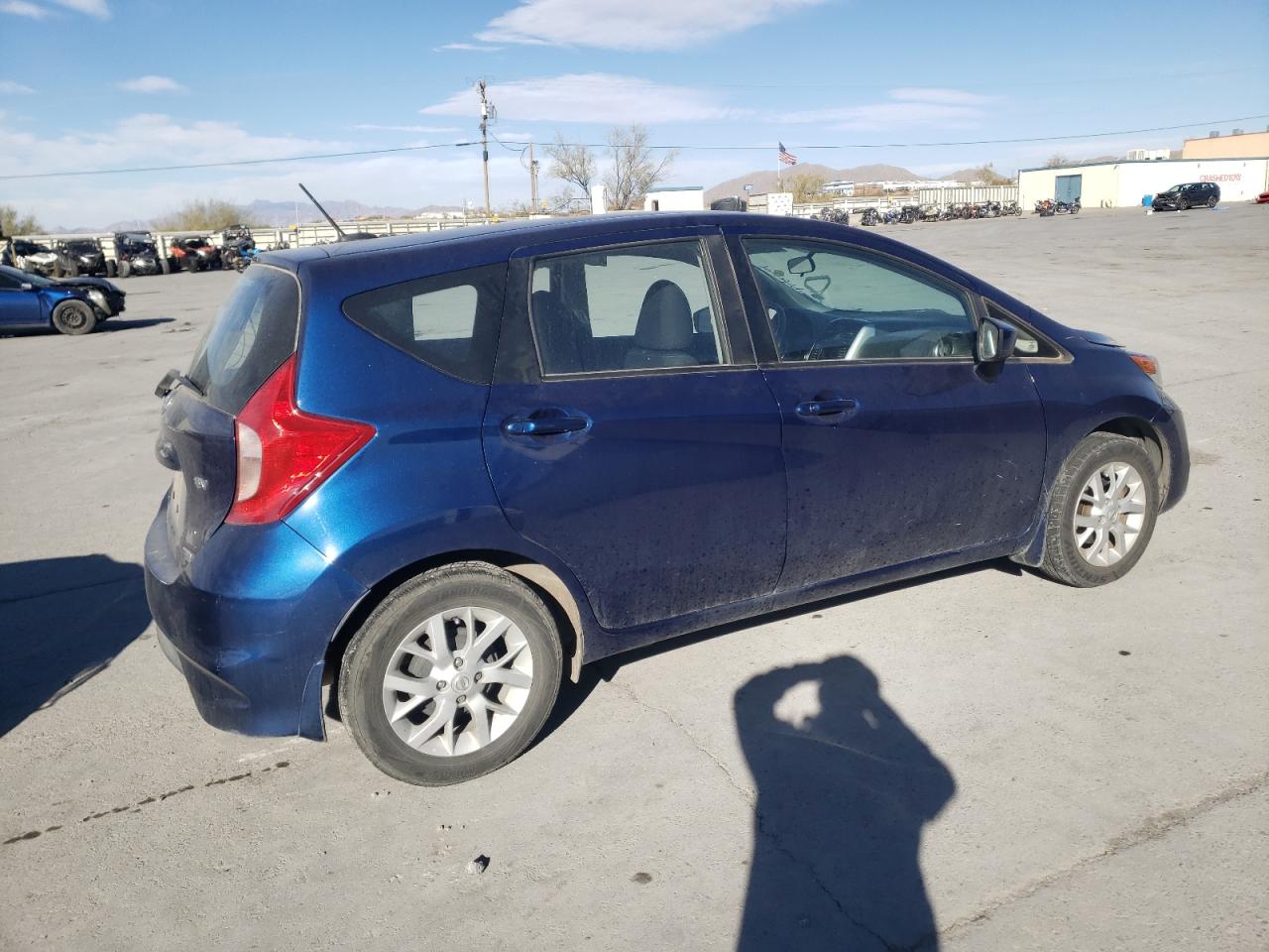 Obraz 3 z 2018 NISSAN VERSA NOTE S 2018 z VIN 3N1CE2CP0JL359293