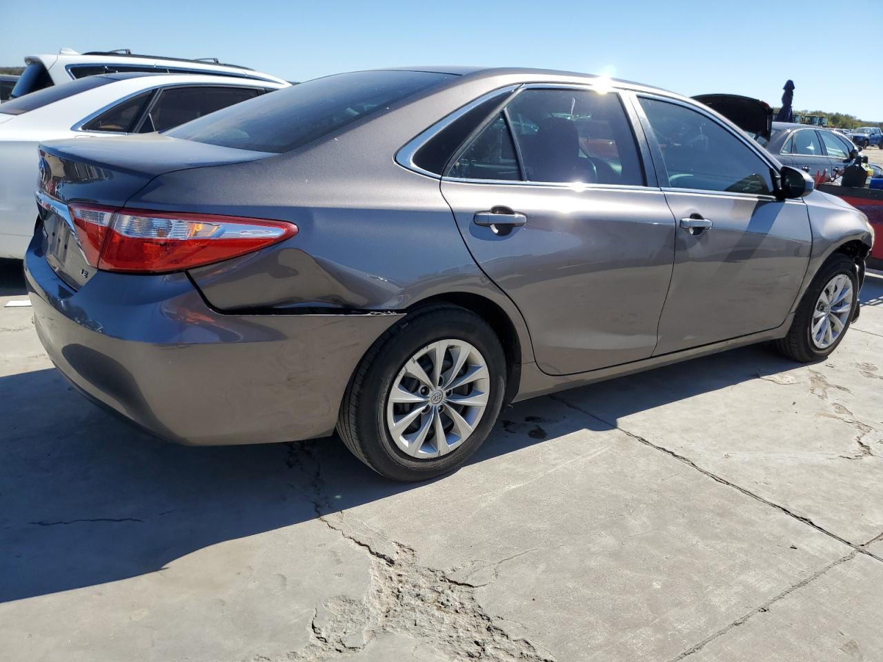 Изображение 3 2015 TOYOTA CAMRY LE 2015 с VIN 4T4BF1FK2FR493088