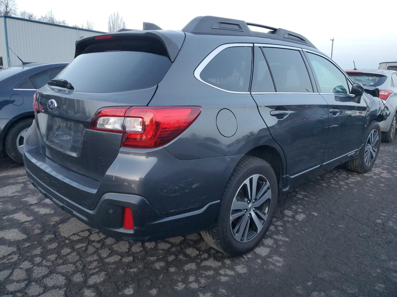 Obraz 3 z Subaru Outback 2.5I Limited 2019 z VIN 4S4BSANC8K3292649