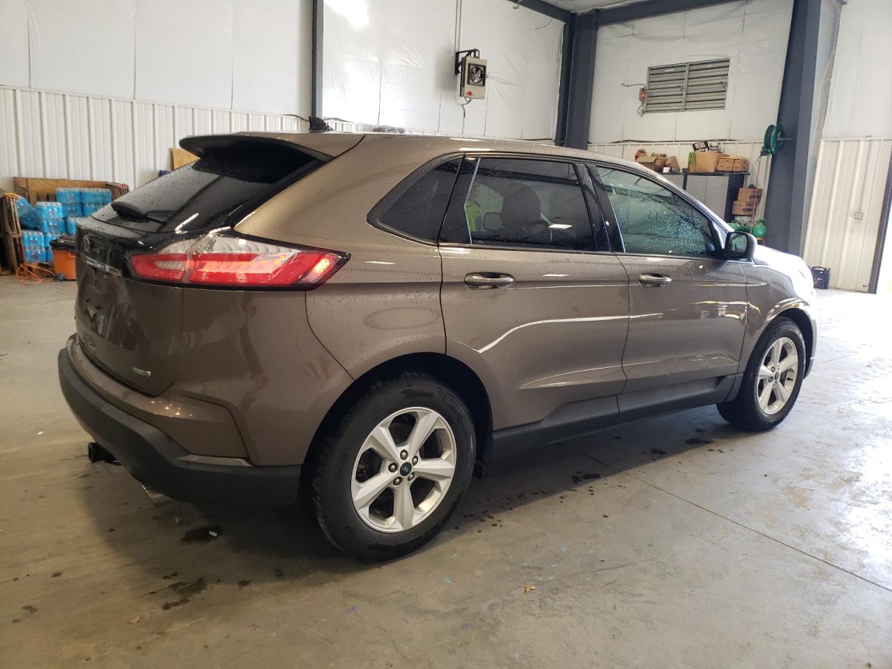 Obraz 3 z 2019 FORD EDGE SE 2019 z VIN 2FMPK4G9XKBB57004