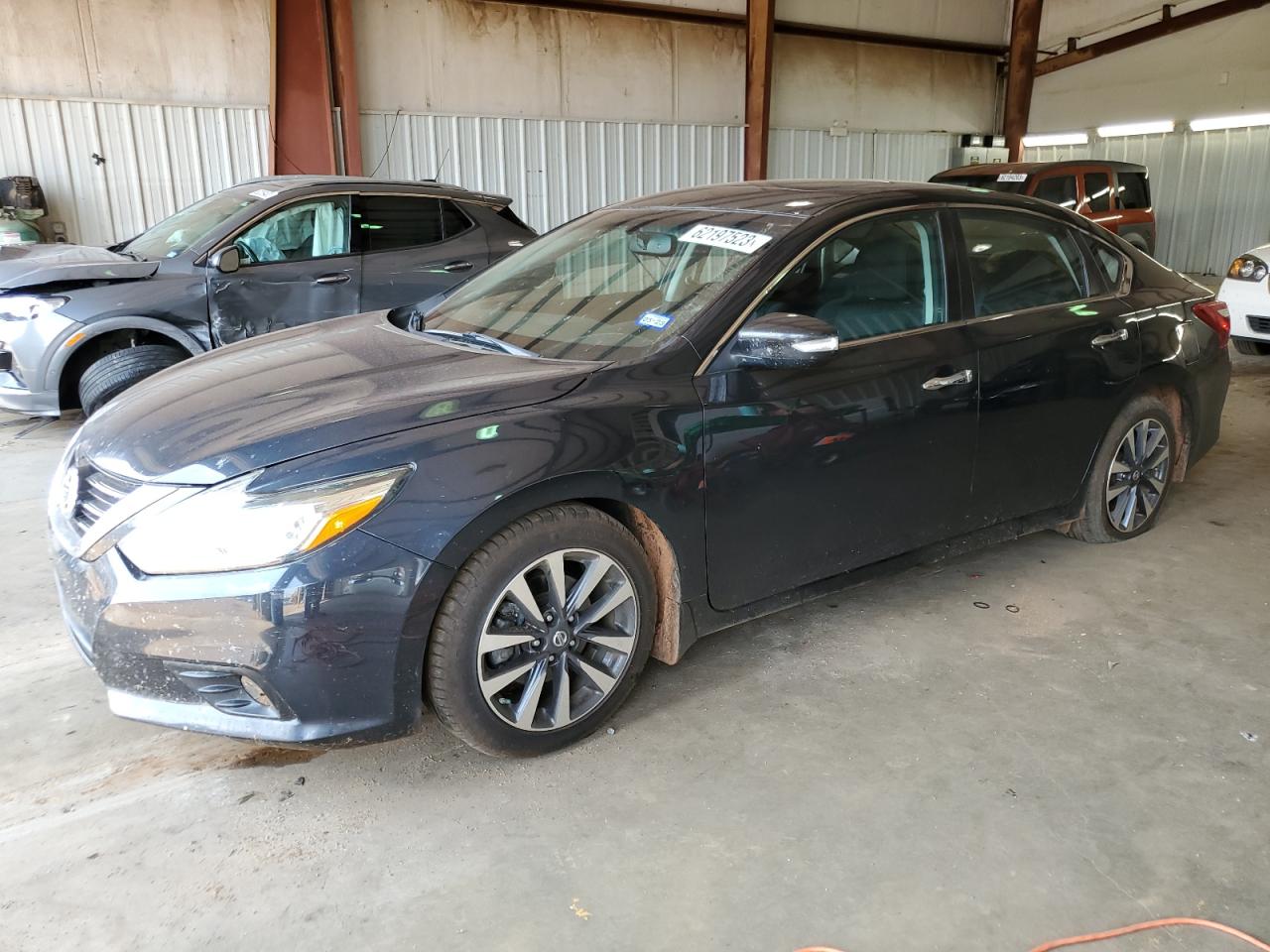 Image 1 of 2017 NISSAN ALTIMA 2.5 2017 with VIN 1N4AL3AP4HC254612