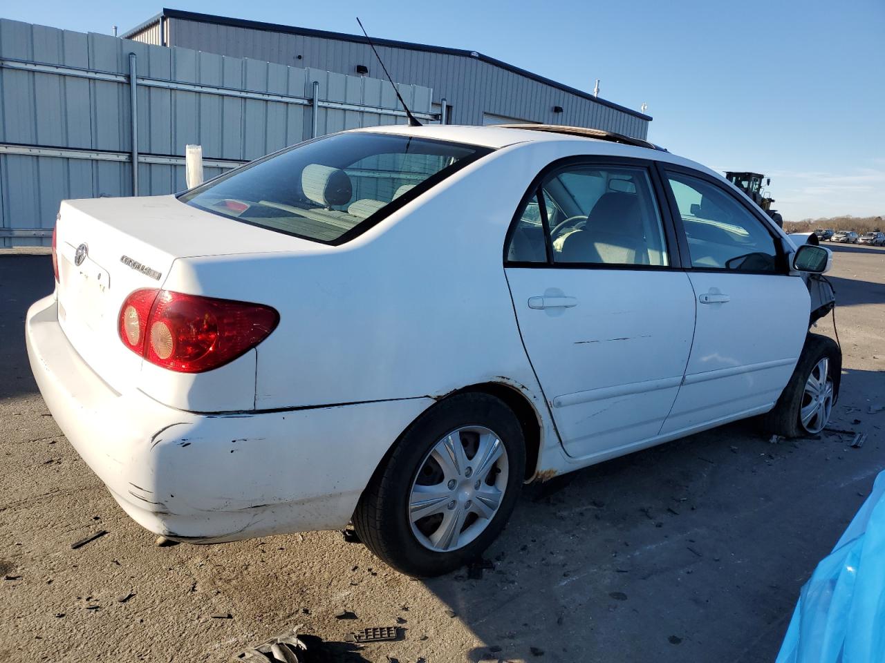 Image 3 of 2005 TOYOTA COROLLA CE 2005 with VIN 2T1BR32E75C328733