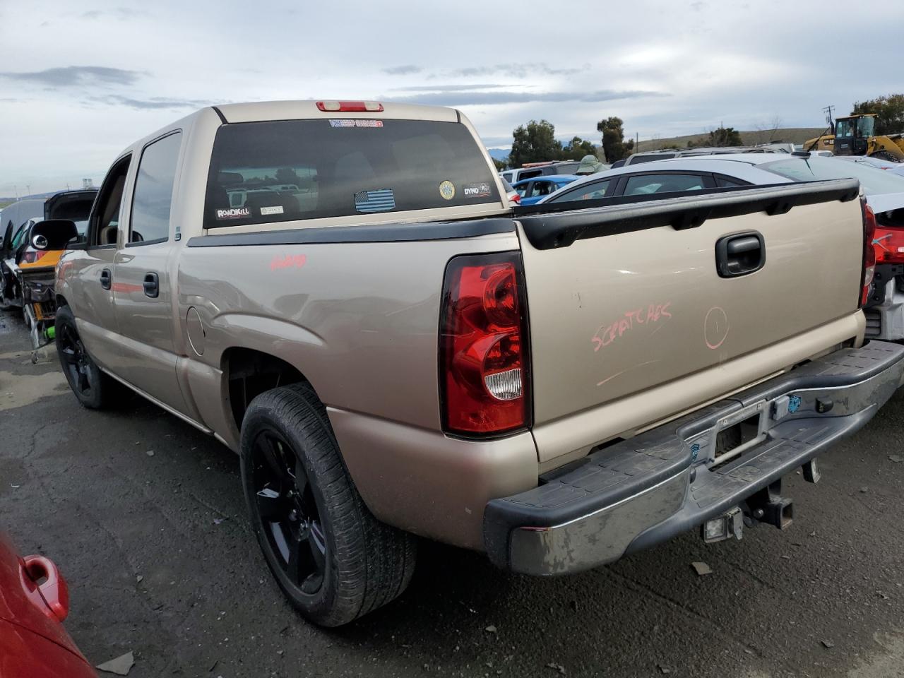 Obraz 2 z 2005 CHEVROLET SILVERADO C1500 2005 z VIN 2GCEC13T251273171