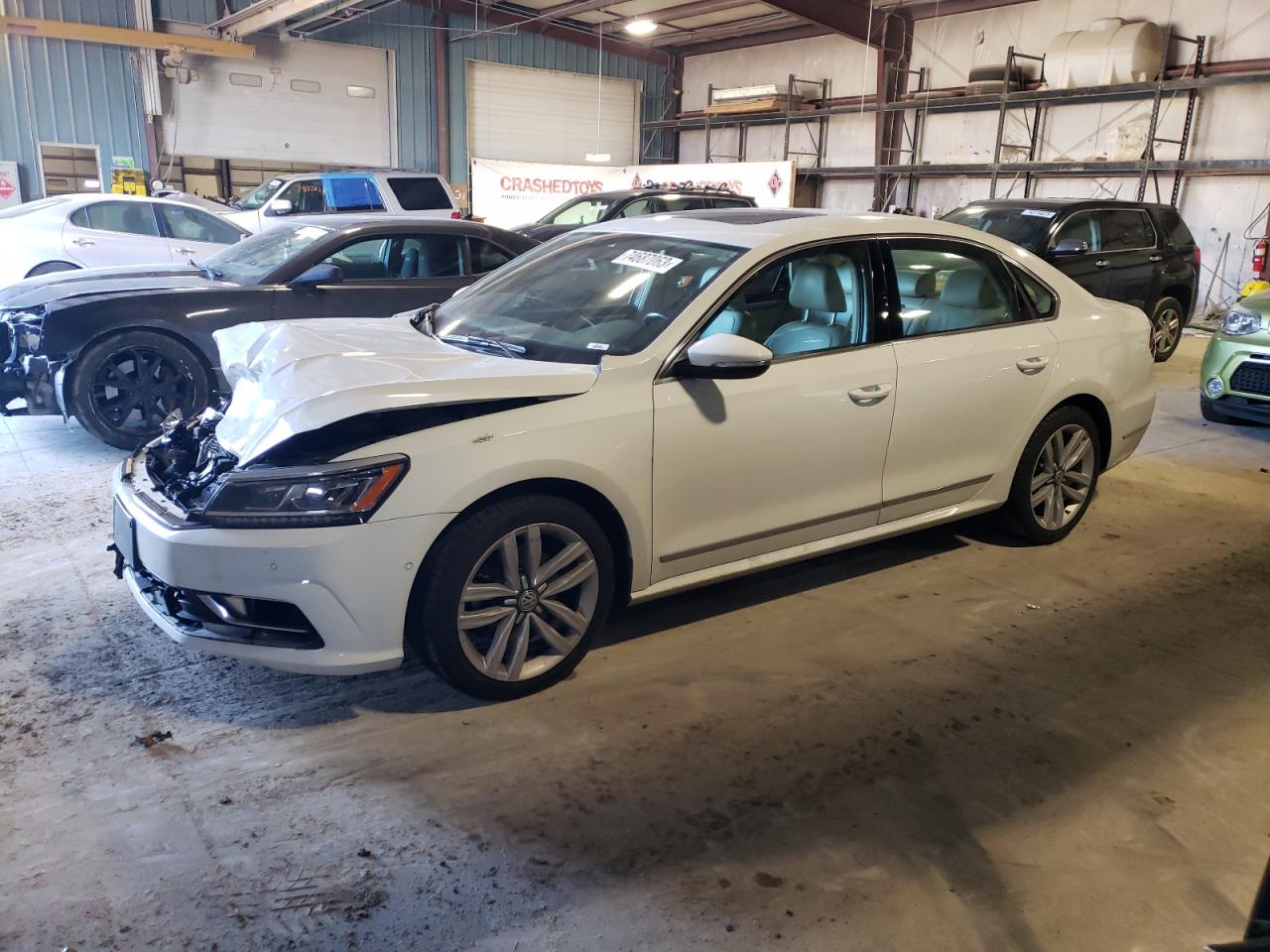 Obraz 1 z 2017 VOLKSWAGEN PASSAT SEL PREMIUM 2017 z VIN 1VWCT7A37HC059561