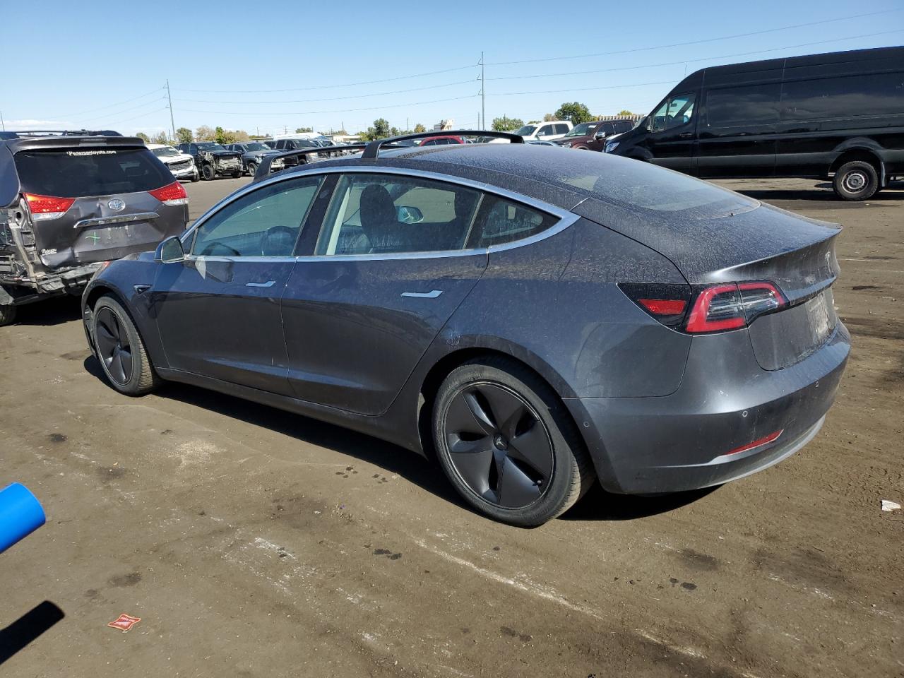 Изображение 2 2018 TESLA MODEL 3  2018 с VIN 5YJ3E1EB0JF128725