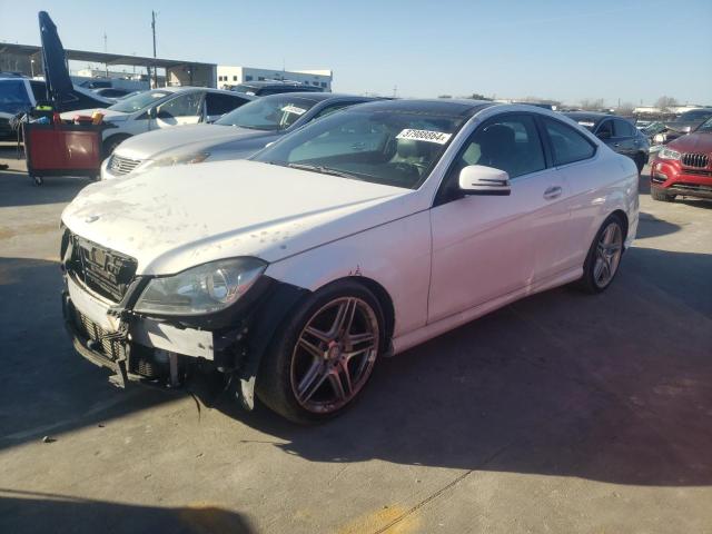 Image 1 of 2015 MERCEDES-BENZ C 250 2015 with VIN WDDGJ4HB3FG369580