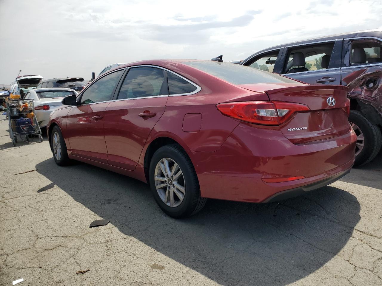 Obraz 2 z 2016 HYUNDAI SONATA SE 2016 z VIN 5NPE24AF6GH274018