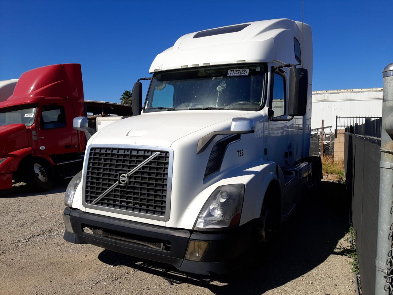 Image 2 of 2016 VOLVO VN VNL 2016 with VIN 4V4NC9EH9GN960726