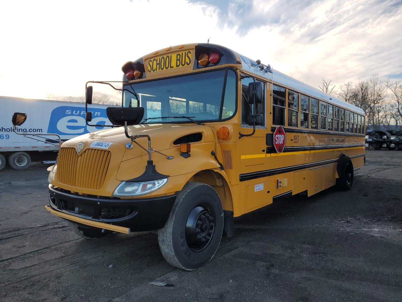 Image 2 of 2015 IC CORPORATION 3000 CE 2015 with VIN 4DRBUC8N5FB685202