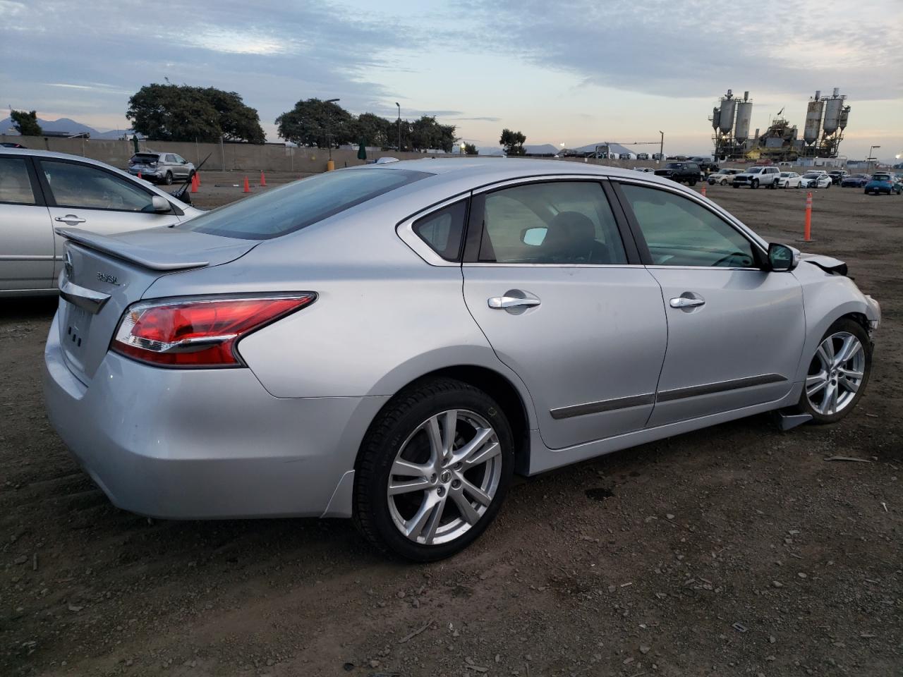 Image 3 of 2015 NISSAN ALTIMA 3.5S 2015 with VIN 1N4BL3AP3FC203541