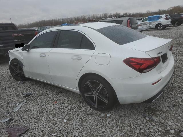Obraz 2 z 2019 MERCEDES-BENZ A 220 4MATIC 2019 z VIN WDD3G4FB7KW018106