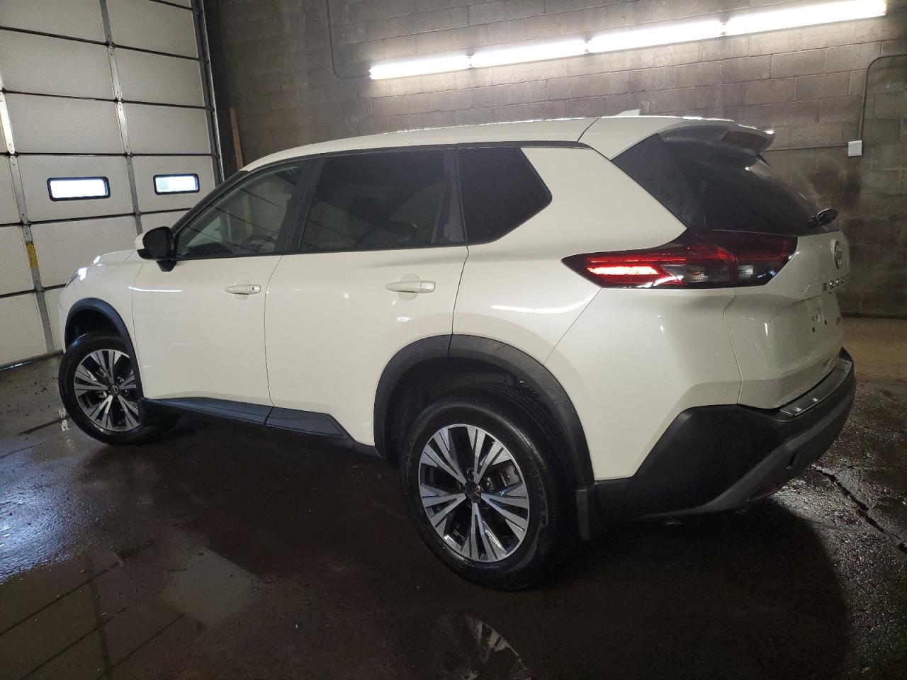 Image 2 of 2023 NISSAN ROGUE SV 2023 with VIN JN8BT3BB2PW194218