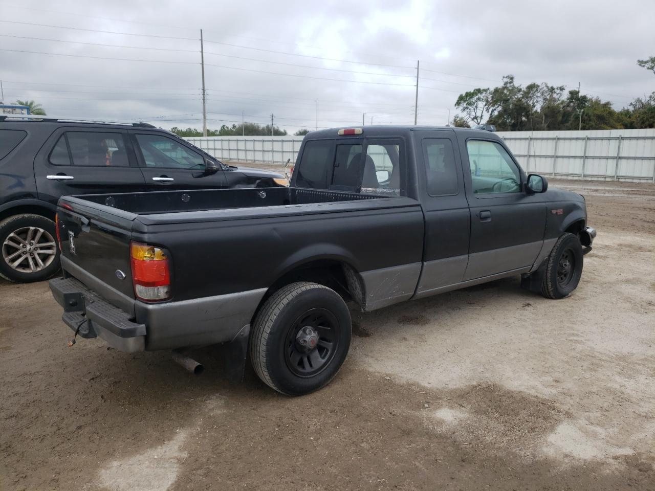 Image 3 of 1998 FORD RANGER SUPER CAB 1998 with VIN 1FTYR14U5WPB16192