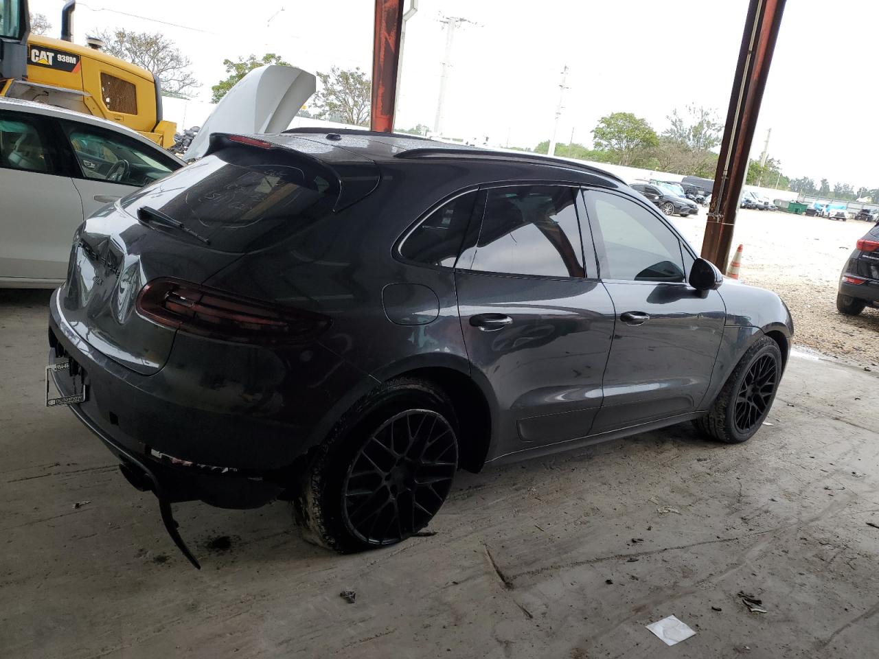 Image 3 of 2017 PORSCHE MACAN GTS 2017 with VIN WP1AG2A50HLB54903