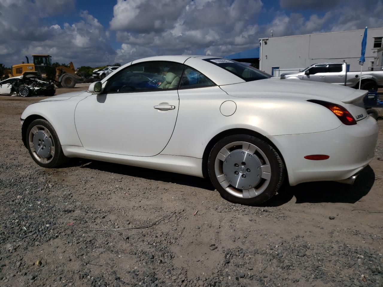 Image 2 of 2002 LEXUS SC 430 2002 with VIN JTHFN48Y420008813