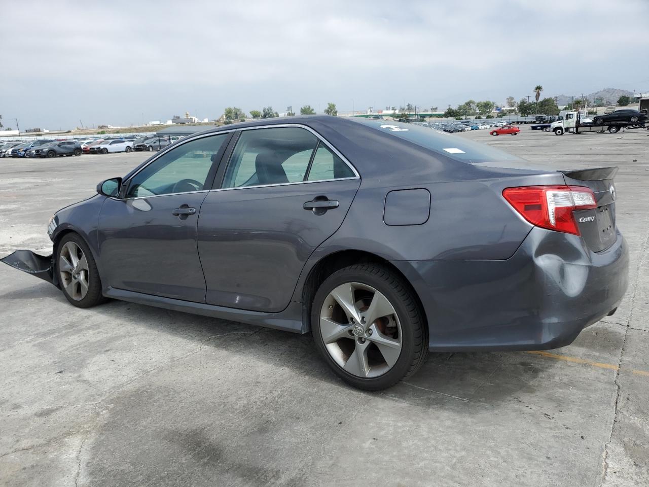 Obraz 2 z 2014 TOYOTA CAMRY L 2014 z VIN 4T1BF1FK5EU845198