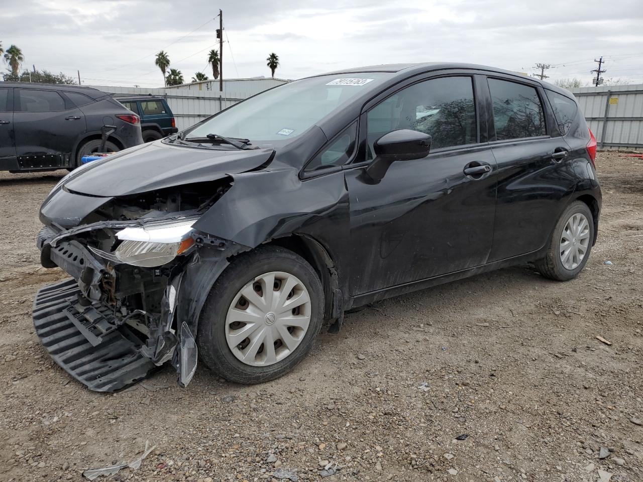 Image 1 of 2015 NISSAN VERSA NOTE S 2015 with VIN 3N1CE2CP5FL435632