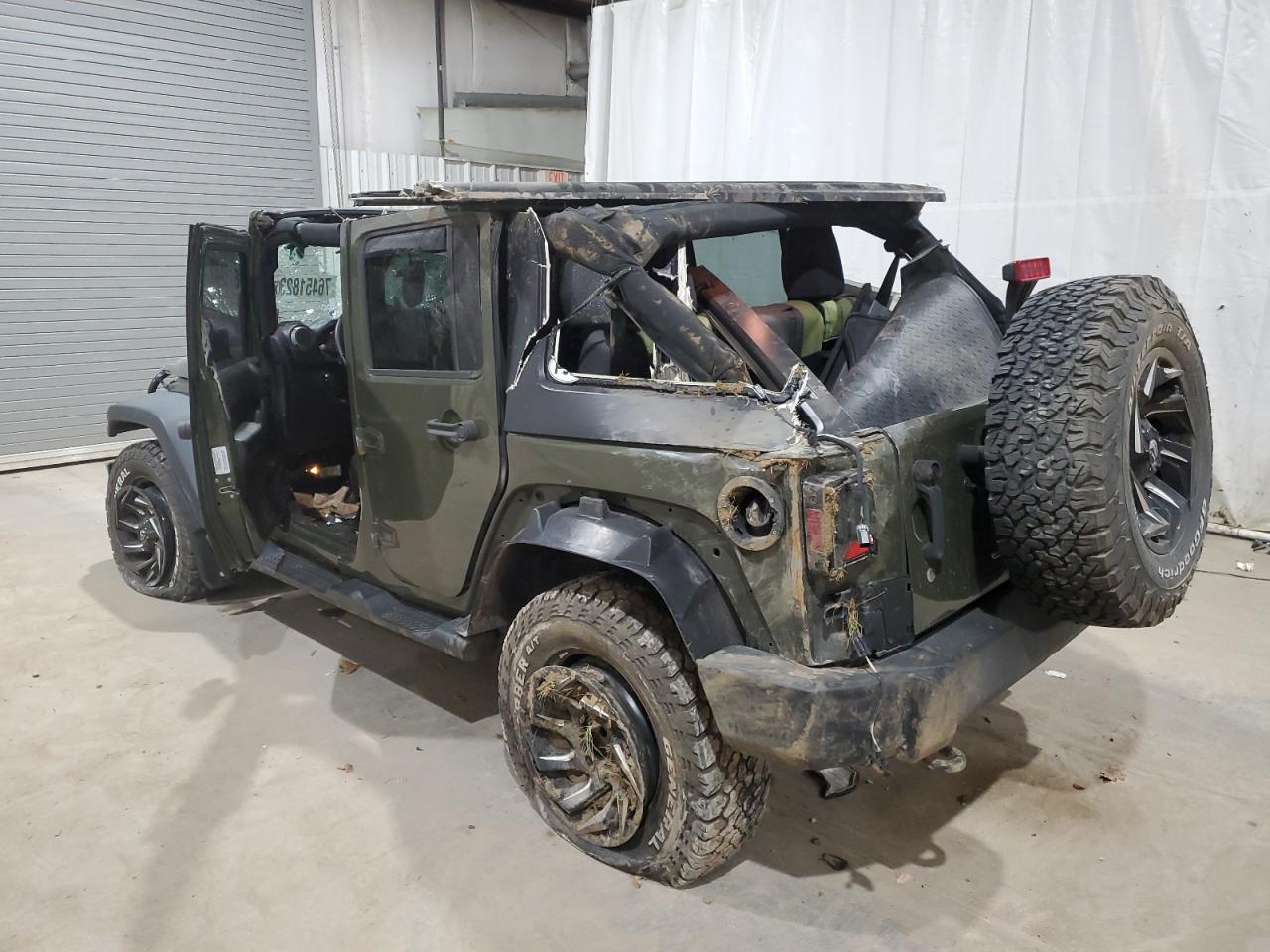 Image 2 of 2016 JEEP WRANGLER UNLIMITED SPORT 2016 with VIN 1C4BJWDG5GL109434