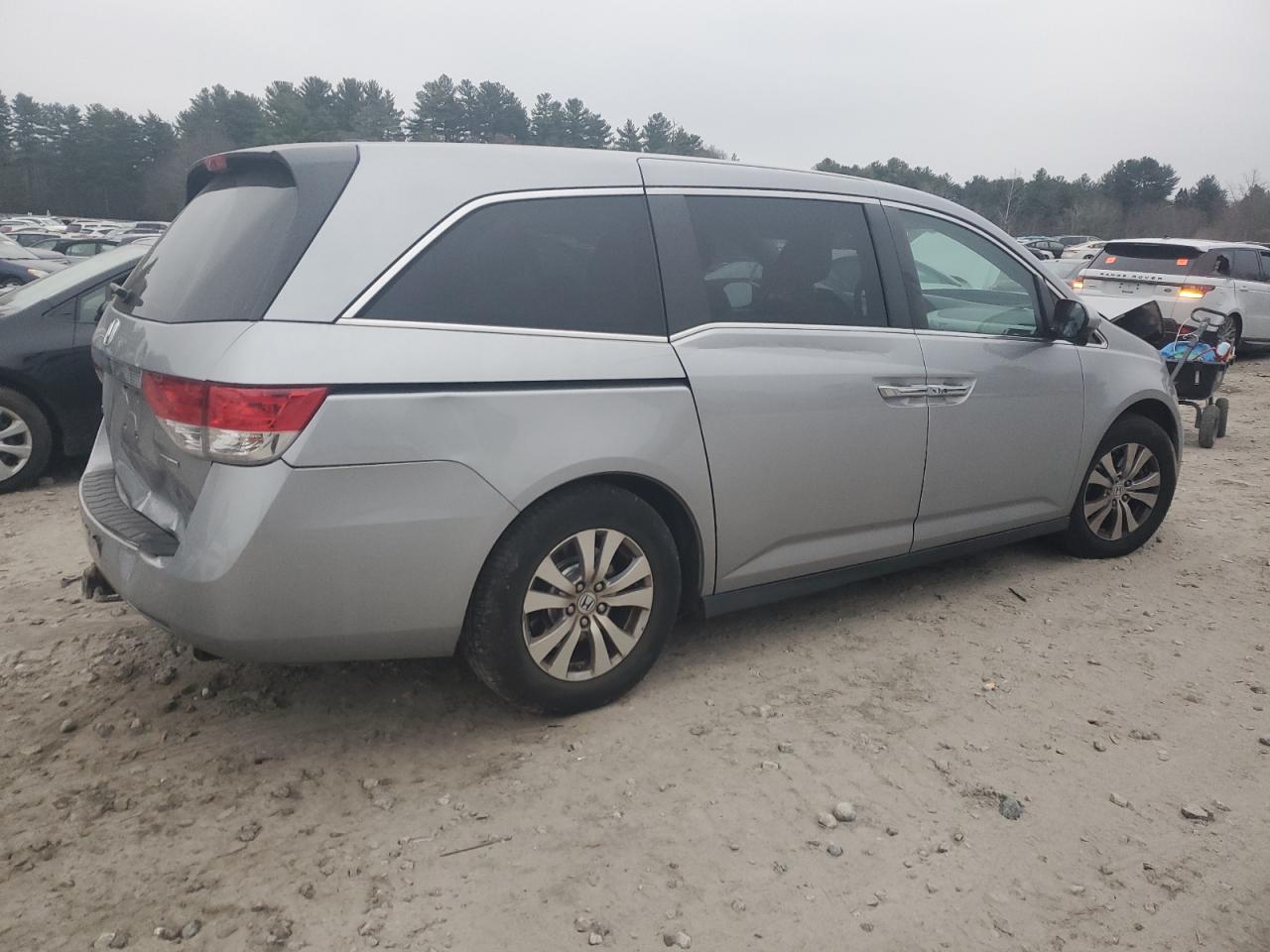 Obraz 3 z 2017 HONDA ODYSSEY SE 2017 z VIN 5FNRL5H38HB016695