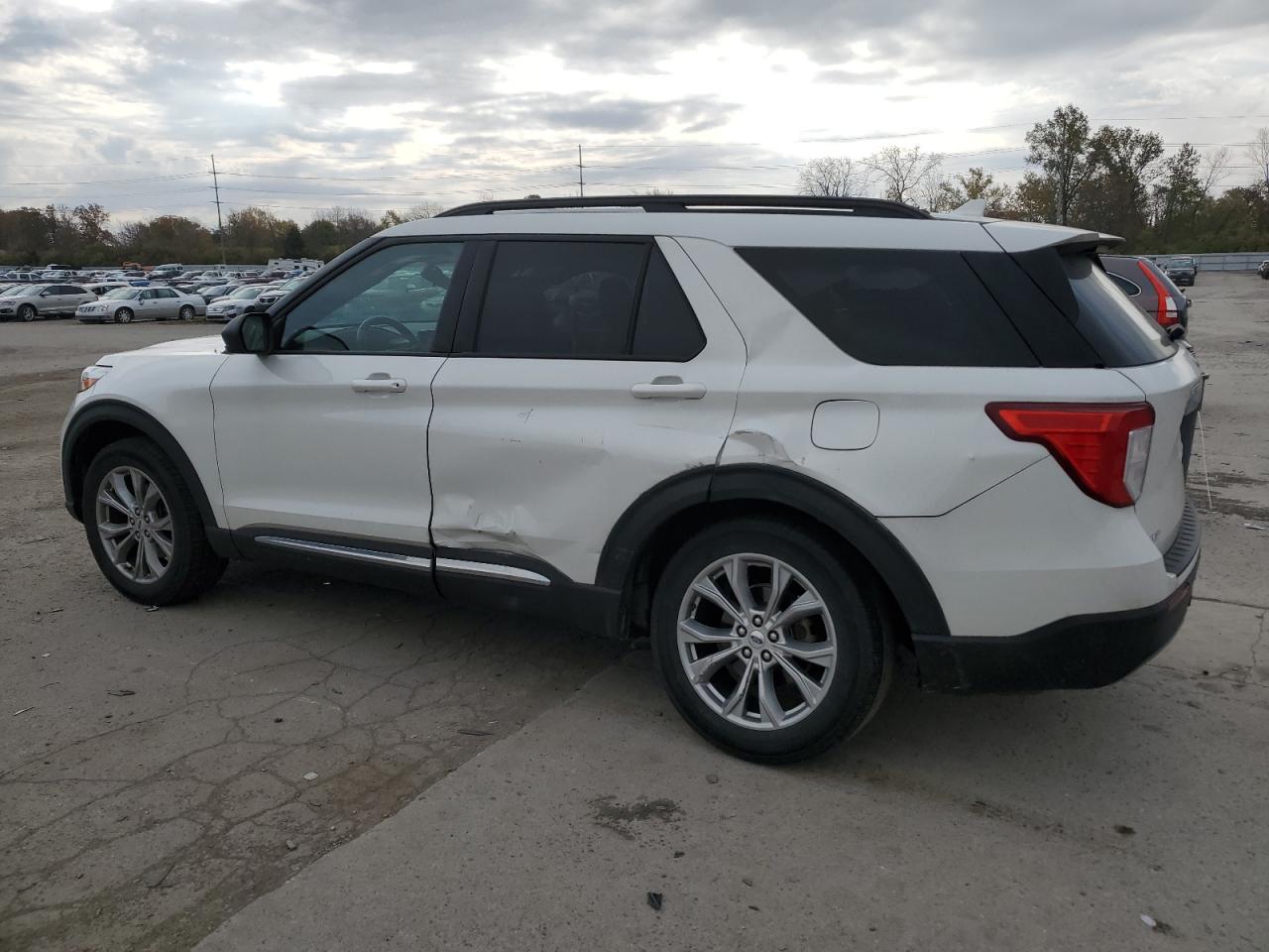 Изображение 2 2020 FORD EXPLORER XLT 2020 с VIN 1FMSK8DH6LGA51270