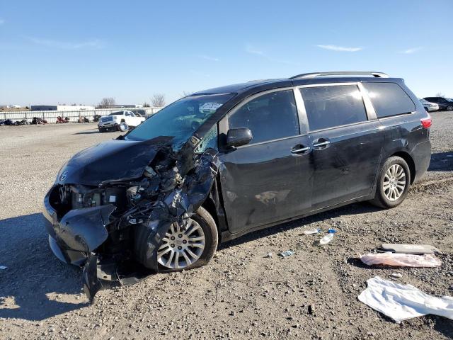 Image 1 of 2015 TOYOTA SIENNA XLE 2015 with VIN 5TDYK3DC6FS682276