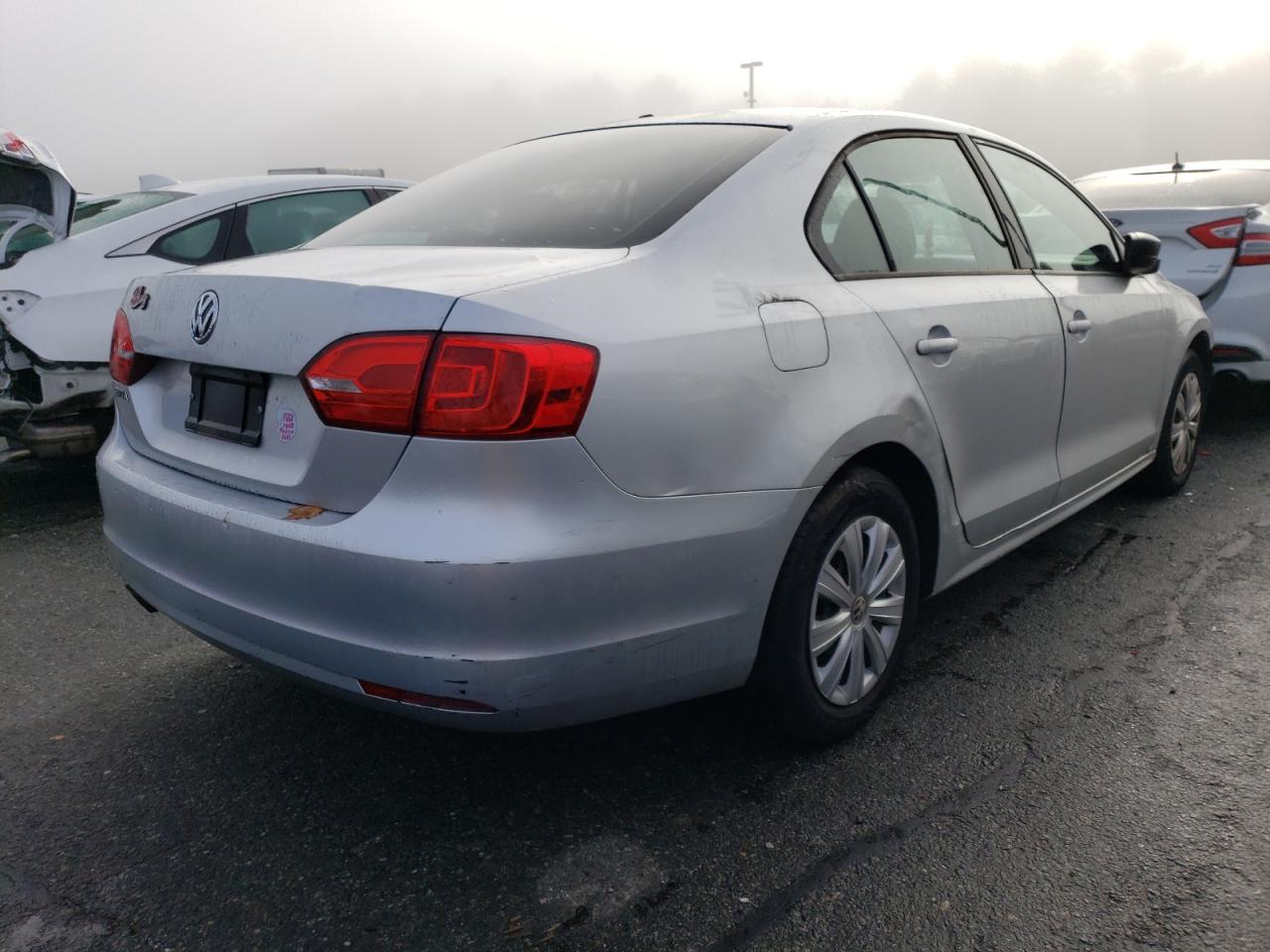 Изображение 3 2011 VOLKSWAGEN JETTA BASE 2011 с VIN 3VW2K7AJ6BM390196