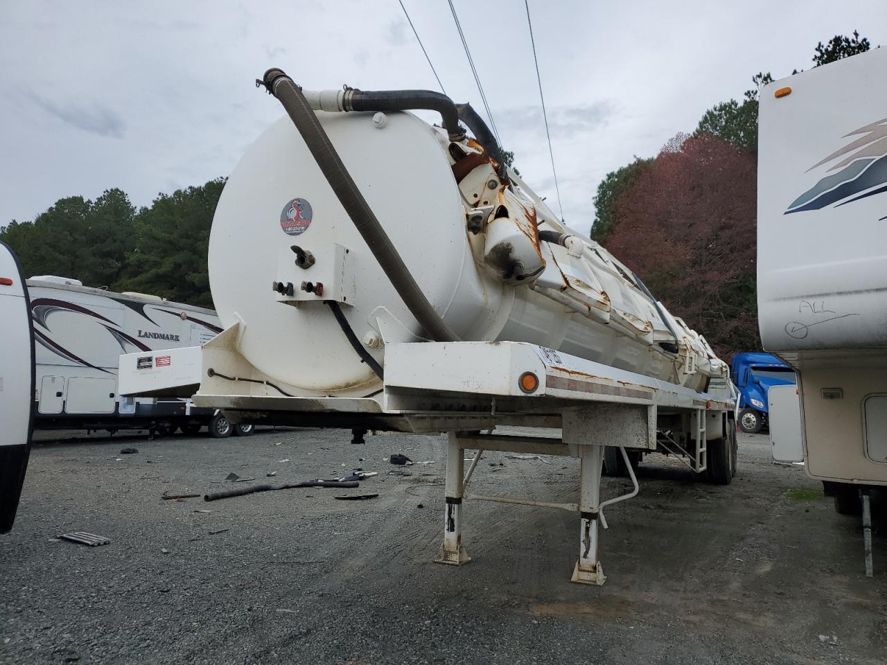 Изображение 2 2021 DRAG TANKER TRL 2021 с VIN 1UNST4223ML153609