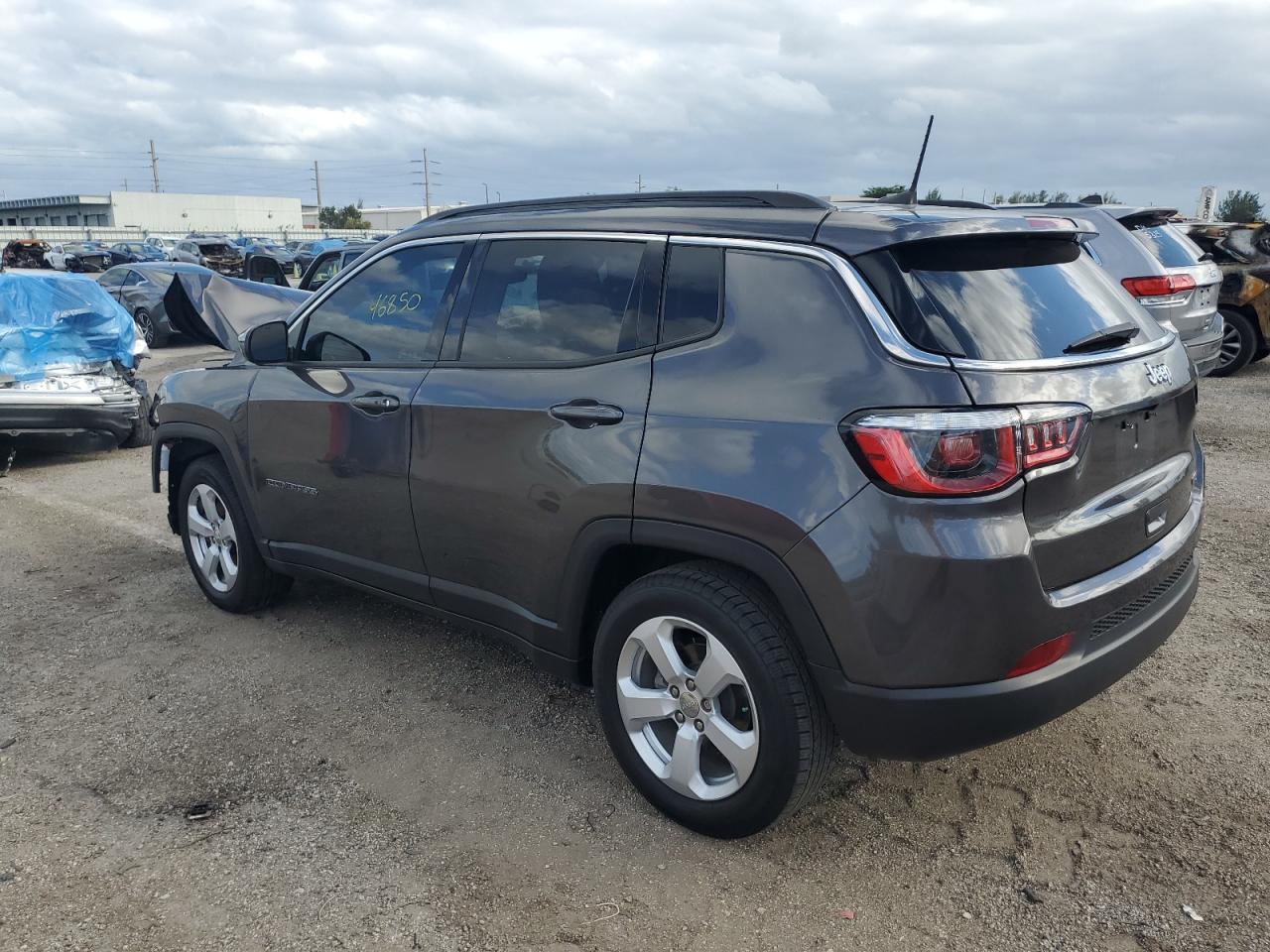 Изображение 2 2020 JEEP COMPASS LATITUDE 2020 с VIN 3C4NJCBB9LT176846