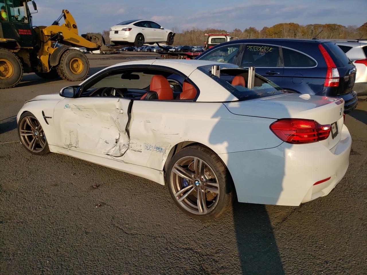 Изображение 2 2015 BMW M4  2015 с VIN WBS3U9C59FP967728