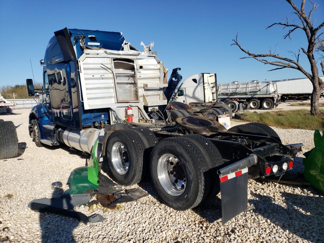 Obraz 3 z 2019 KENWORTH CONSTRUCTION T680 2019 z VIN 1XKYDP9X2KJ237347