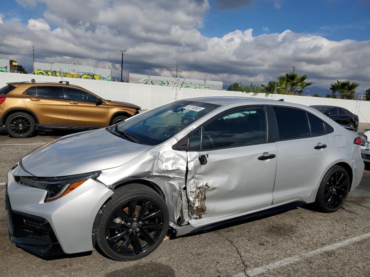 Изображение 1 2021 TOYOTA COROLLA SE 2021 с VIN 5YFS4MCE5MP057902