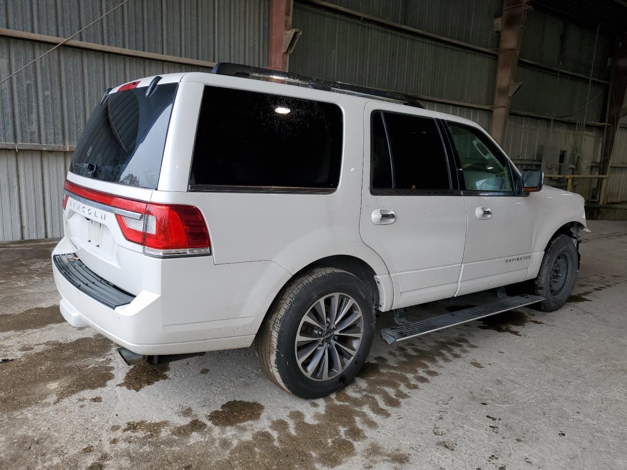 Изображение 3 2017 LINCOLN NAVIGATOR SELECT 2017 с VIN 5LMJJ2HT7HEL10617