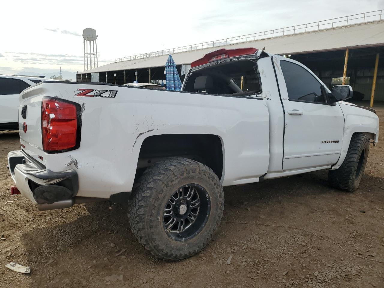Image 3 of Chevrolet Silverado K1500 Lt 2018 with VIN 1GCNKREC2JZ278662