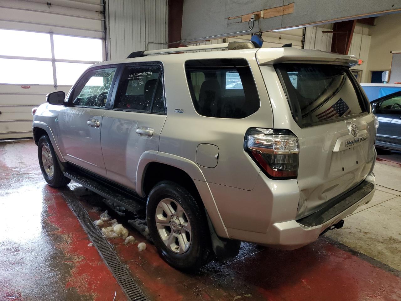 Image 2 of 2023 TOYOTA 4RUNNER SE 2023 with VIN JTEMU5JR8P6142129