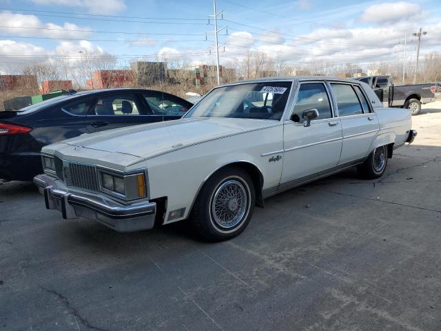 Obraz 1 z 1982 OLDSMOBILE 98 REGENCY BROUGHAM 1982 z VIN 1G3AW69Y0CM126659