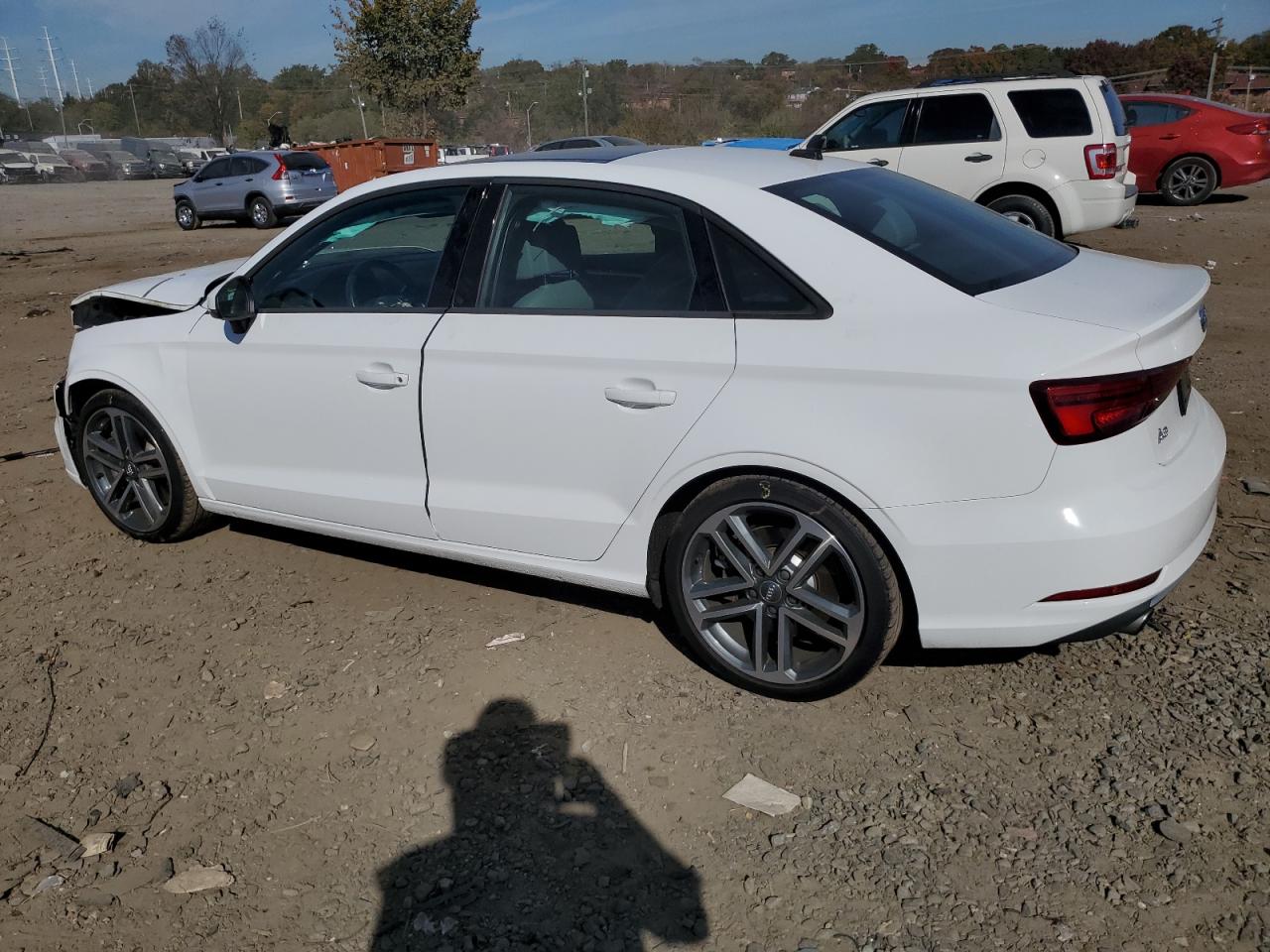 Изображение 2 2019 AUDI A3 PREMIUM 2019 с VIN WAUBEGFF0K1018393