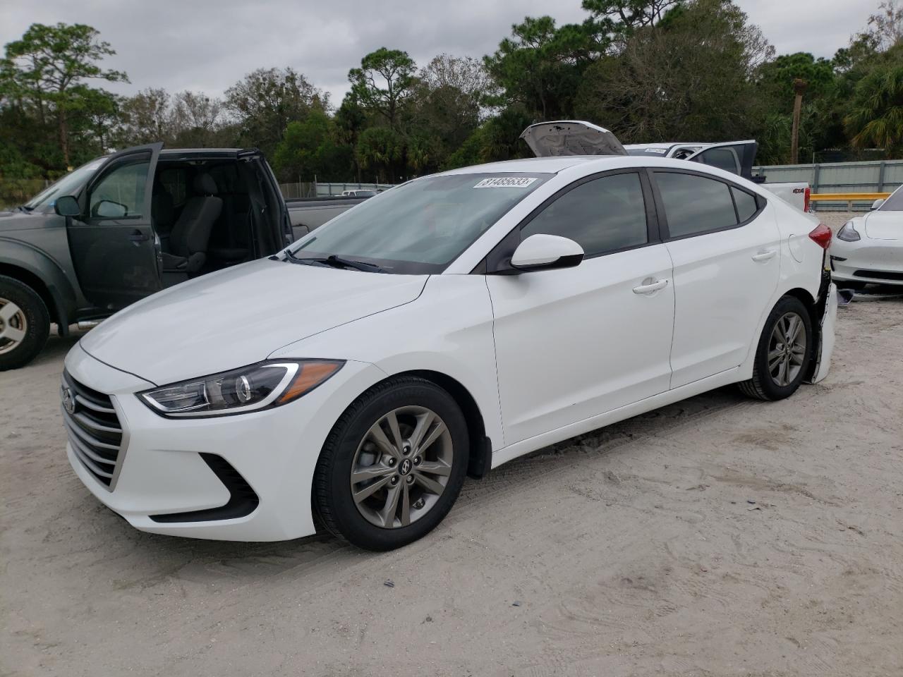 Obraz 1 z 2018 HYUNDAI ELANTRA SEL 2018 z VIN 5NPD84LF9JH237639