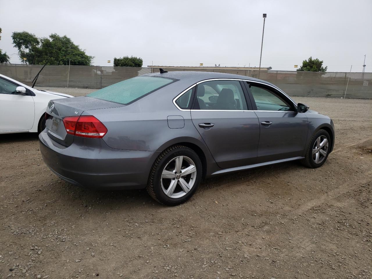 Image 3 of 2012 VOLKSWAGEN PASSAT SE 2012 with VIN 1VWBP7A34CC105498