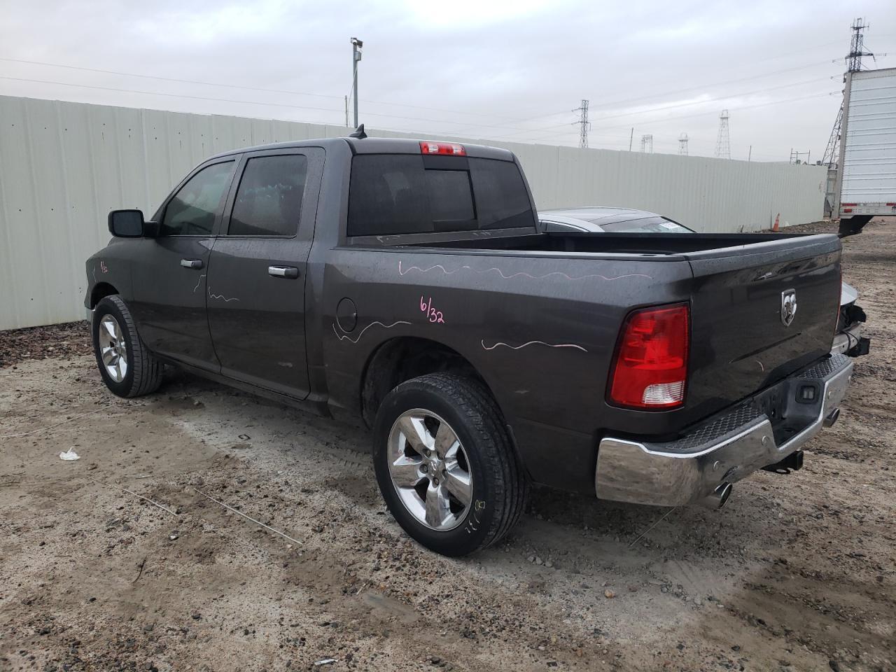 Изображение 2 2016 RAM 1500 SLT 2016 с VIN 1C6RR6LM8GS107687