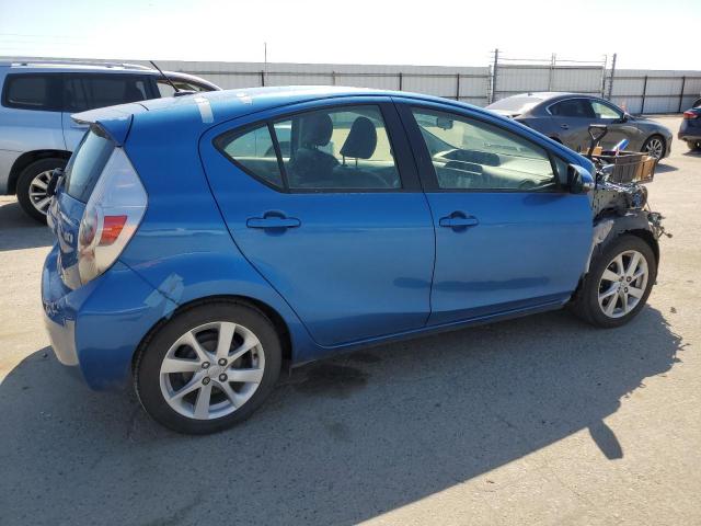 Image 3 of 2013 TOYOTA PRIUS C  2013 with VIN JTDKDTB3XD1051799