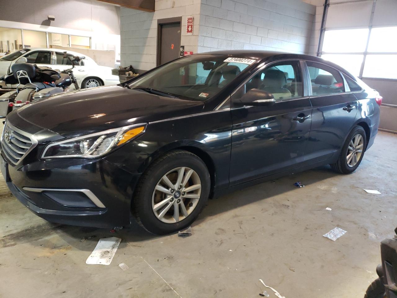 Image 1 of 2016 HYUNDAI SONATA SE 2016 with VIN 5NPE24AF4GH374845