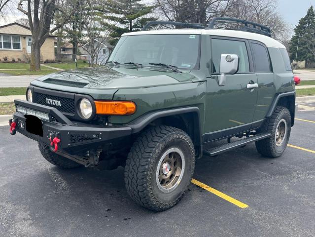 Image 2 of 2010 TOYOTA FJ CRUISER  2010 with VIN JTEBU4BFXAK083640