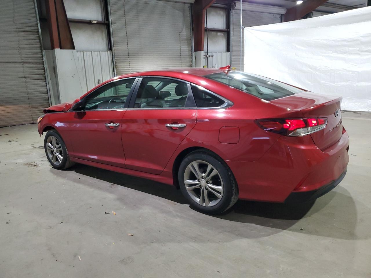 Image 2 of 2018 HYUNDAI SONATA SPORT 2018 with VIN 5NPE34AF7JH618959