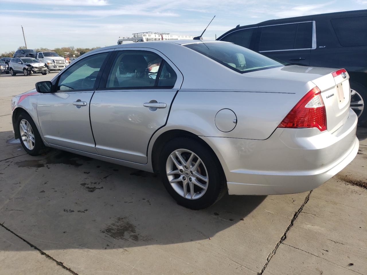 Изображение 2 2012 FORD FUSION S 2012 с VIN 3FAHP0GA0CR413687