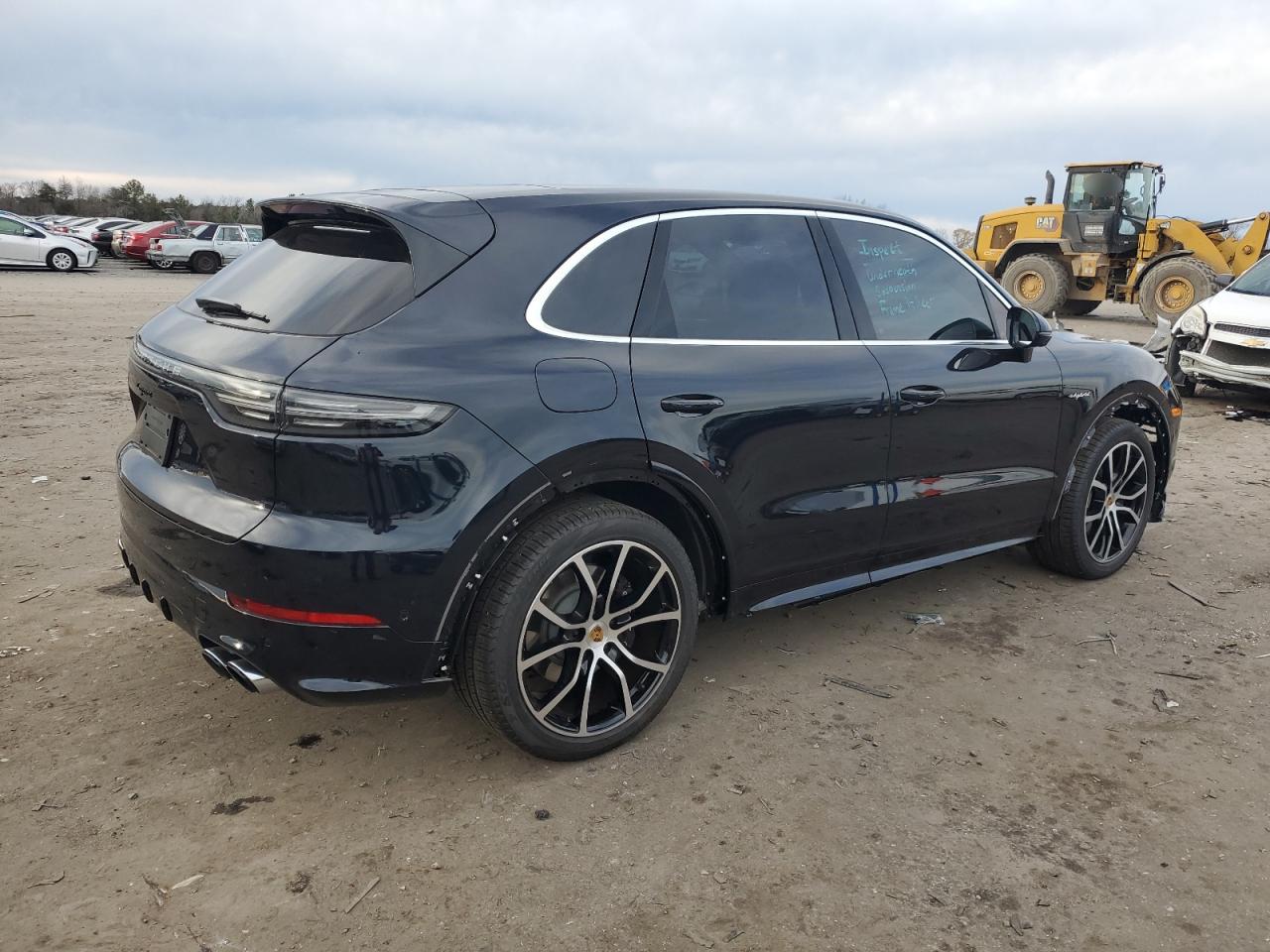 Image 3 of 2022 PORSCHE CAYENNE E-HYBRID 2022 with VIN WP1AE2AY0NDA26747