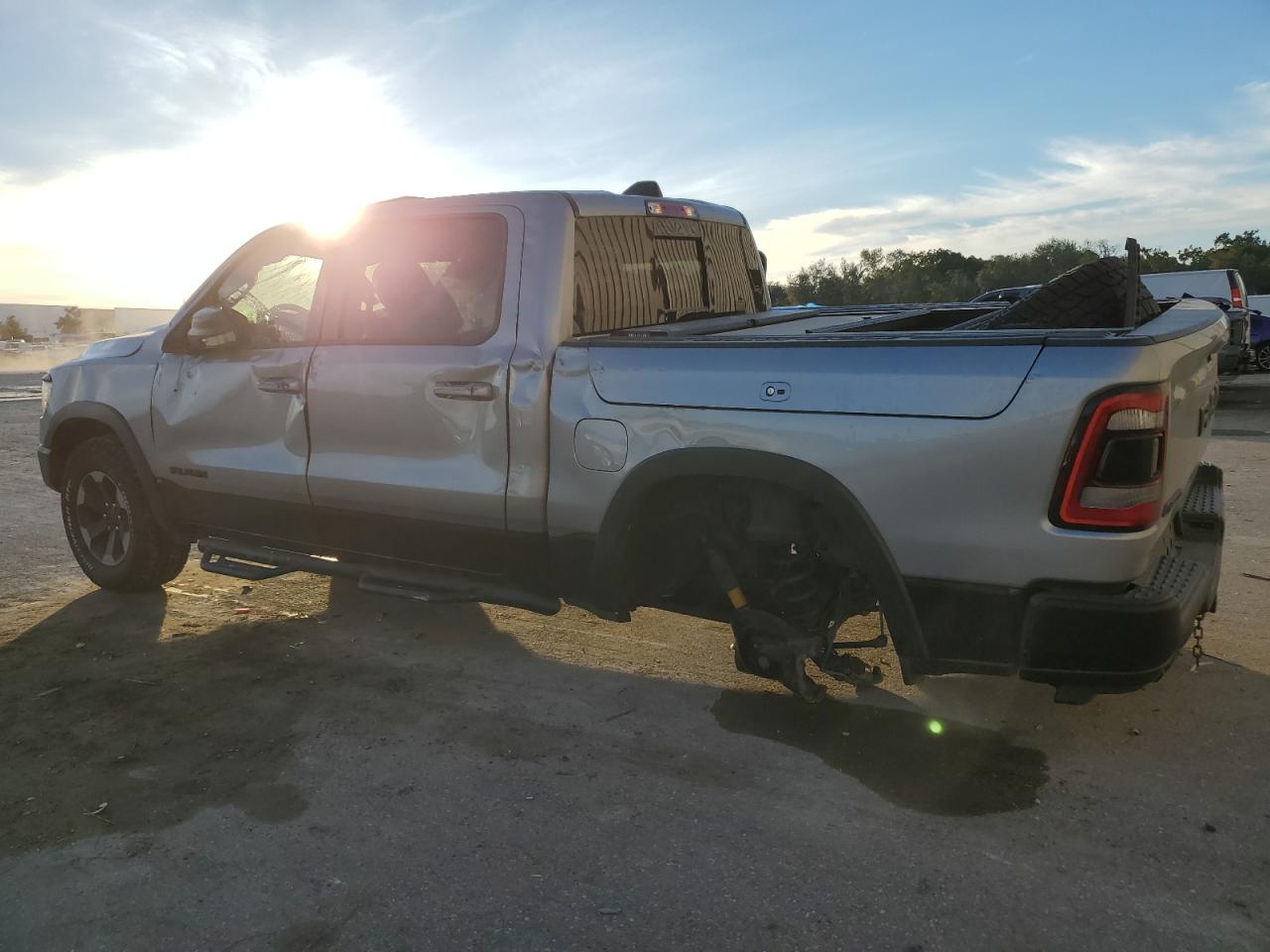 Изображение 2 2020 RAM 1500 REBEL 2020 с VIN 1C6SRFLT7LN142089