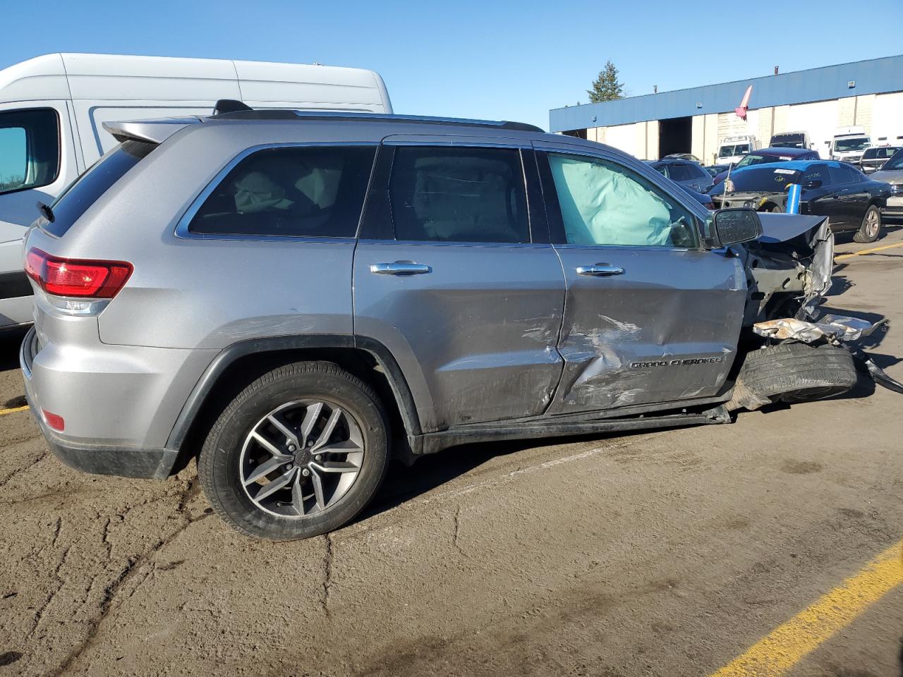 Image 3 of 2020 JEEP GRAND CHEROKEE LIMITED 2020 with VIN 1C4RJFBG8LC334295